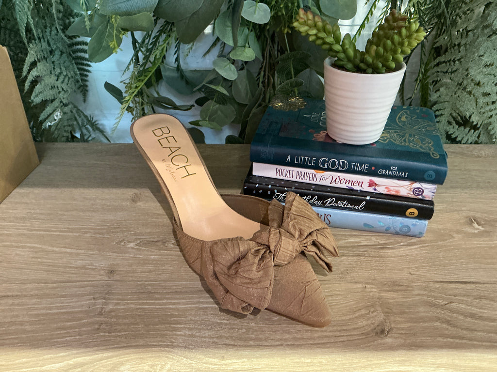 Goldie Heel