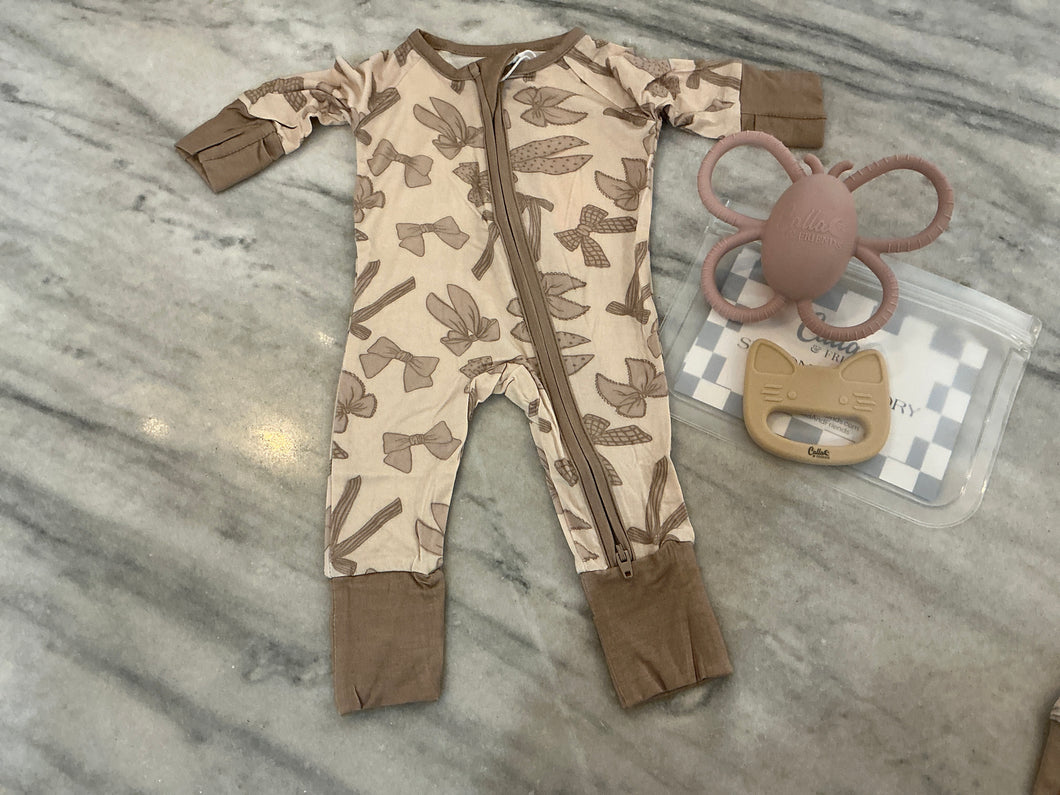 Neutral Bow Zip PJ