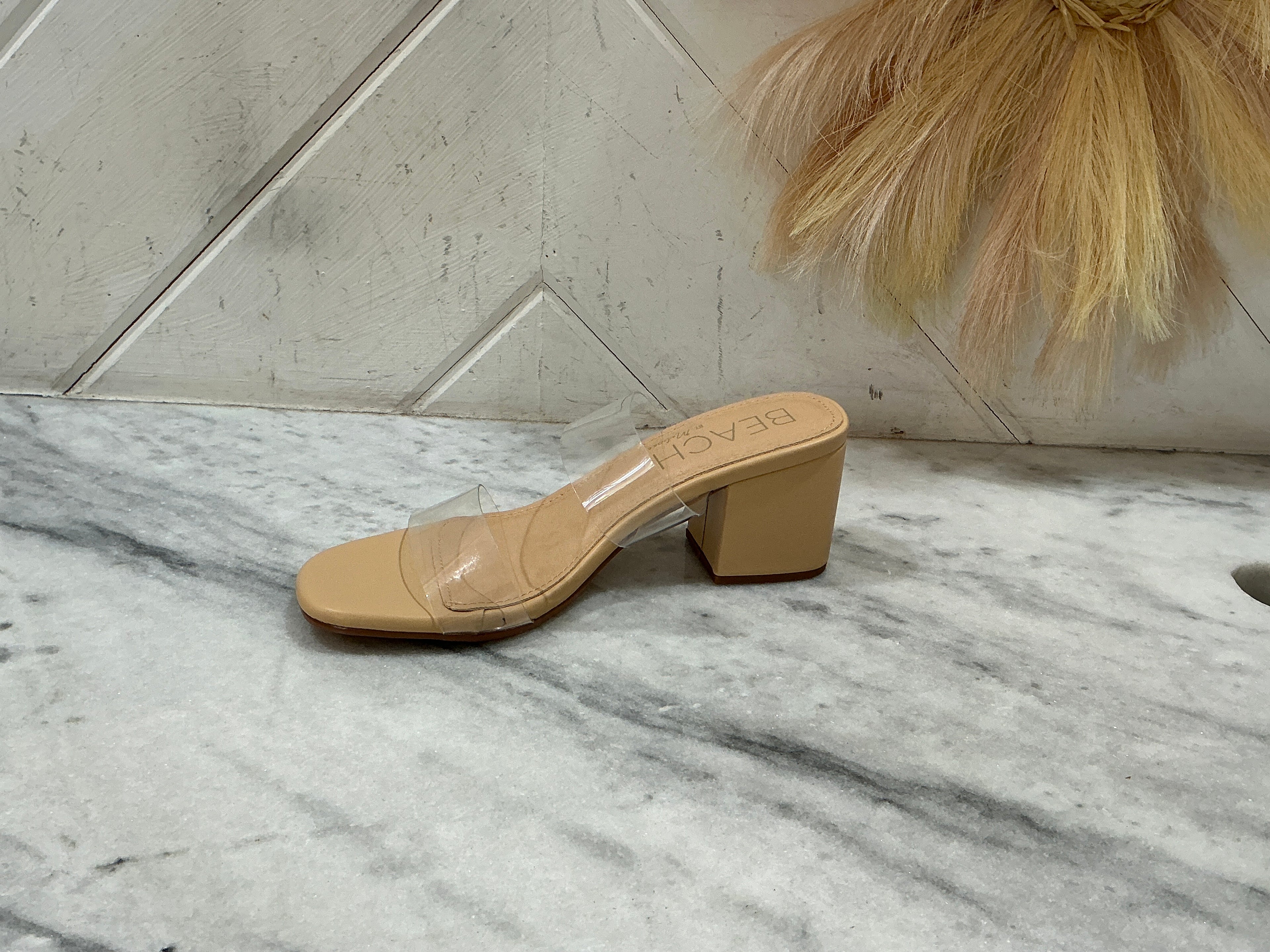 Aura Heels