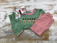 Green Reindeer Set