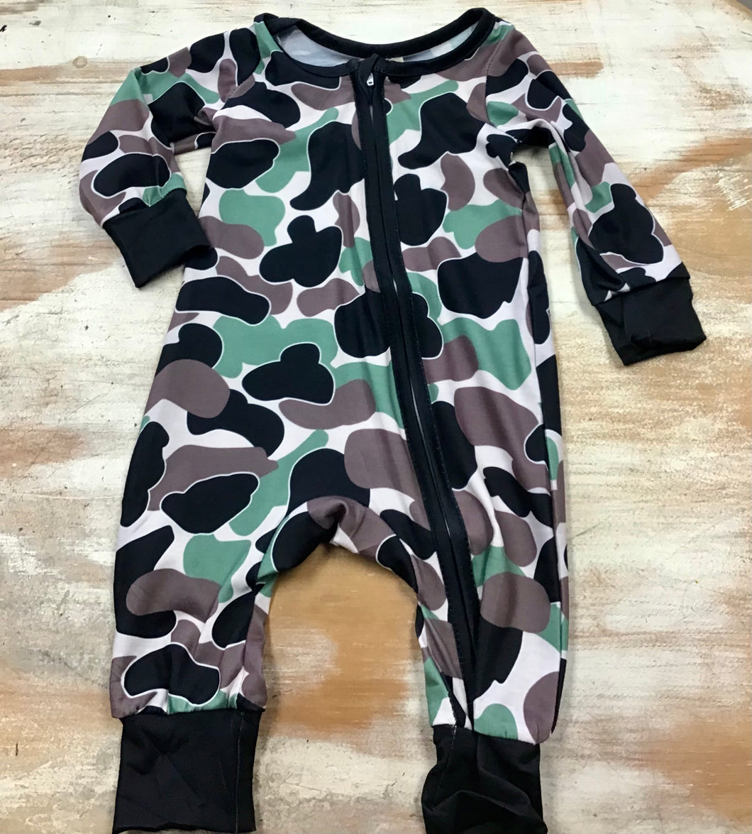 Camo Zippy