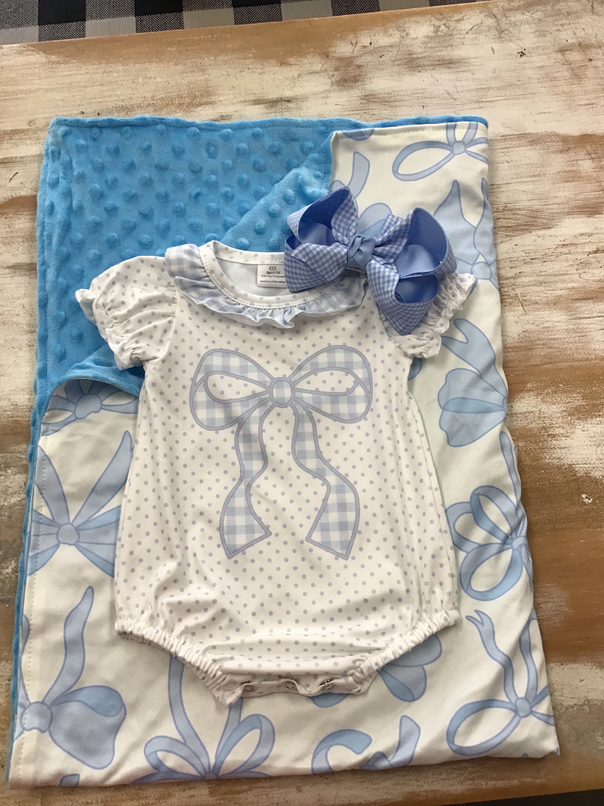 Blue Bow Bubble