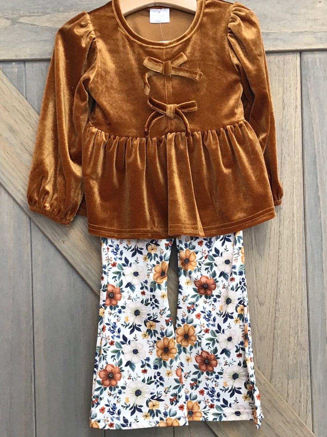 Golden Floral Set
