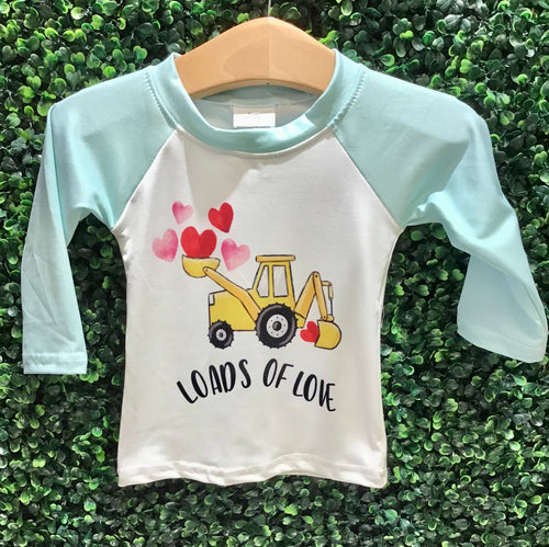Loads of Love tee