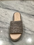 Layback Mushroom Sandal